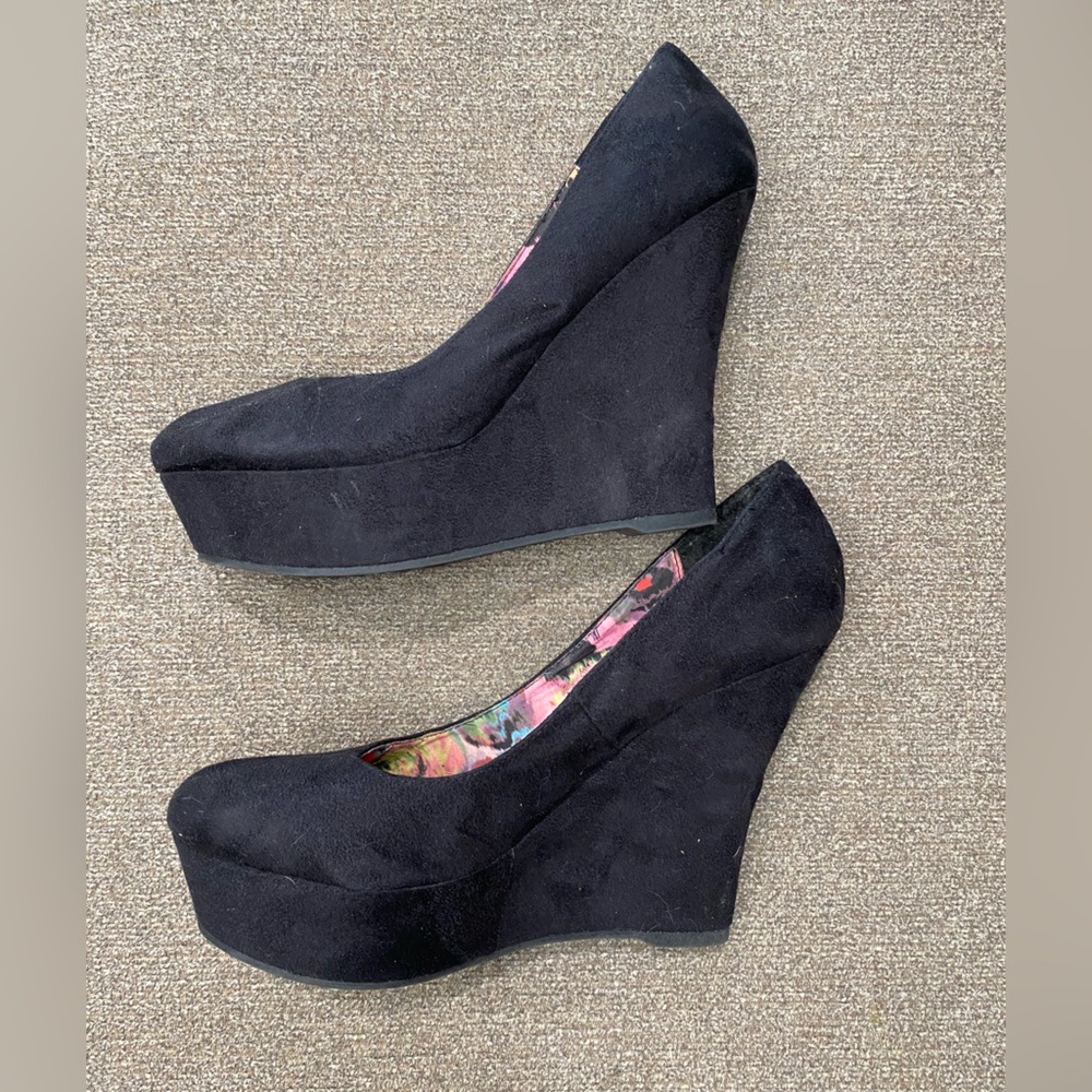 MADDEN GIRL black suede wedges, size 9.5
